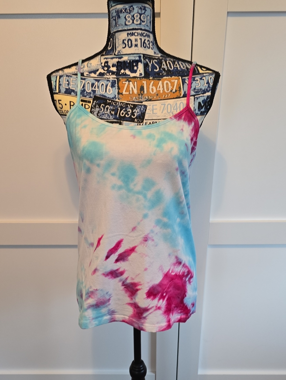 Tie-Dye Spaghetti Strap Tank Top - Blue & Pink